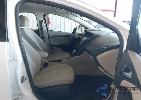 2017 Ford Focus Se z USA, uszkodzony, nr VIN 1FADP3F22HL303059